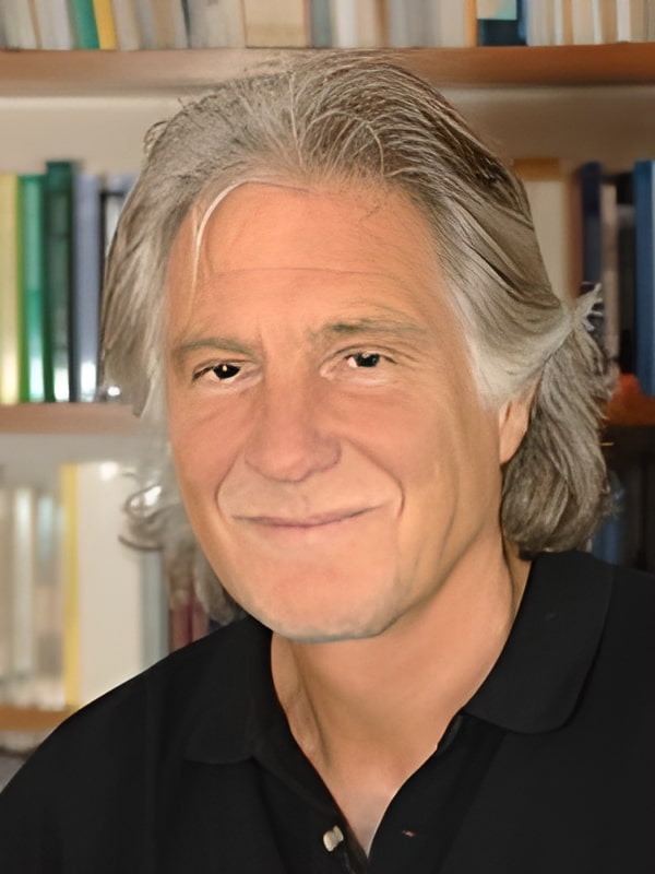Headshot of Russell King
